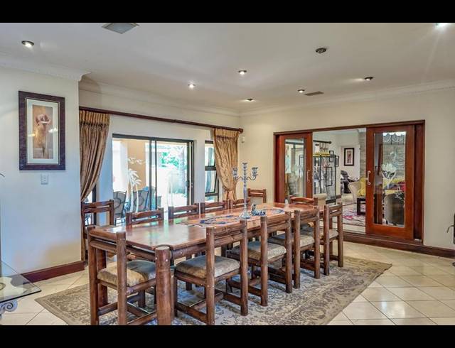 5 BEDROOM HOUSE FOR SALE IN MIDSTREAM ESTATE